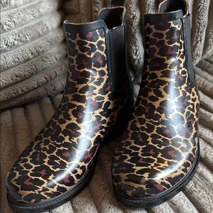 J. Crew Women's Rain Boots Chelsea Leopard Print Size 7 Pull-On Wellies-Style